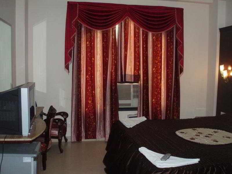 Hotel Raunak International New Delhi Buitenkant foto